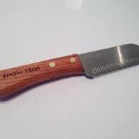 Show Tech Wooden Stripping Knife Medium 31Teeth